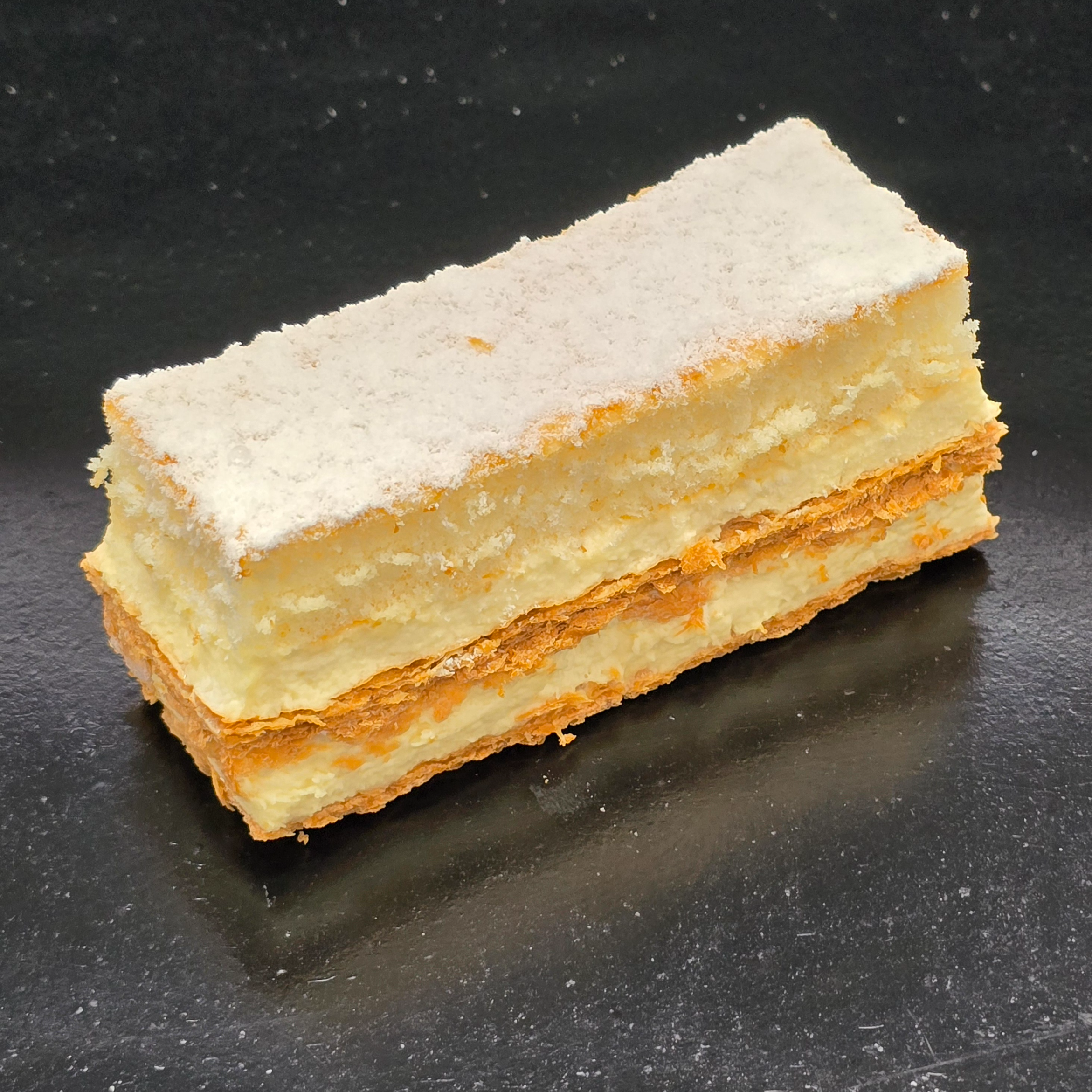 PREMIUM VANILLA SLICE BOX8