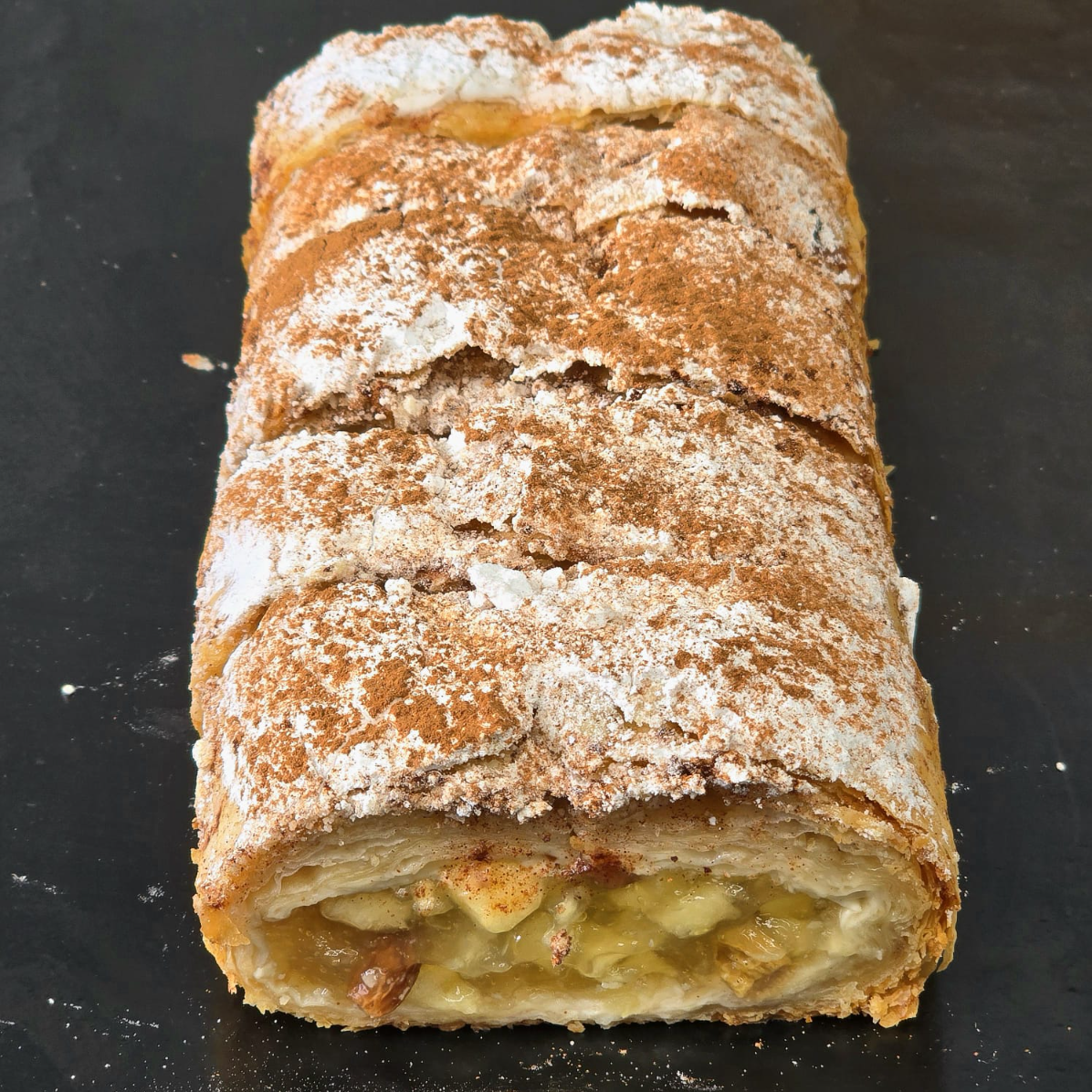 STRUDEL APPLE BOX10