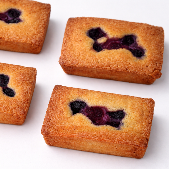 GLUTEN FREE BERRY CAKE (BOX12)