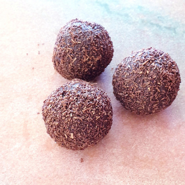 Coffee bliss ball_image_Chris' Kitchen (Raw by Chris)_order now