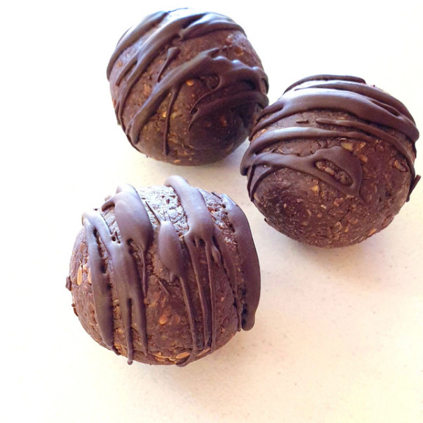 Choc protein ball