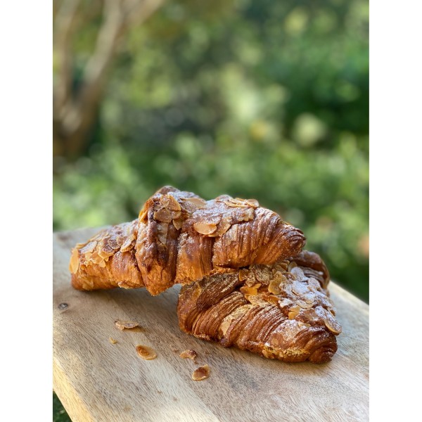 Croissant aux Amandes, Almond Croissant_image_Chouquette New Farm_order now