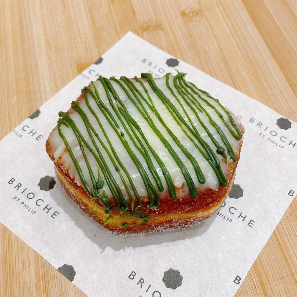 Bronut - Matcha White Chocolate