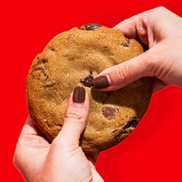 Cookie - Chocolate Chip, Sea Salt & Molasses Cookie_image_Brooklyn Boy Bagels_order now