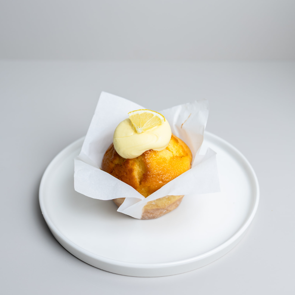 Lemon Cheesecake muffin 6x185g_image_Little Miss Muffin_order now
