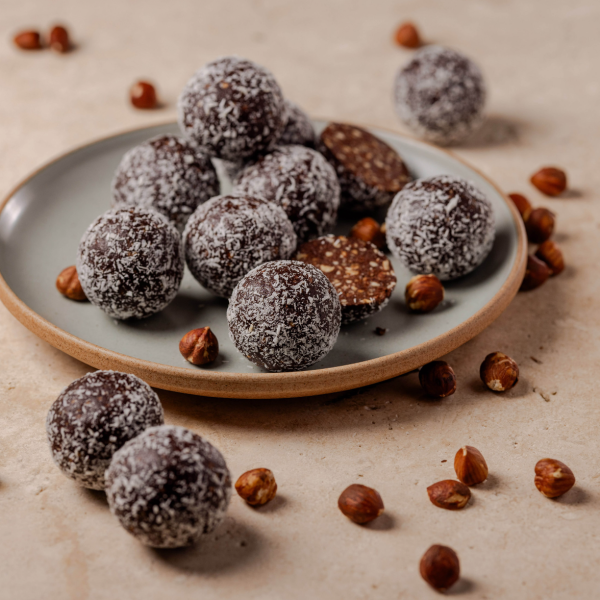 Hazelnut & Cacao Protein Balls (12x40g)_image_Coastal Crunch_order now